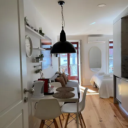 아파트 Historic Balcony Hideaway - Taipas House 60 *