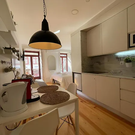 Historic Balcony Hideaway - Taipas House 60 *