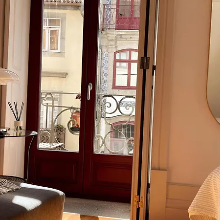 Historic Balcony Hideaway - Taipas House 60 Апартаменты Порту