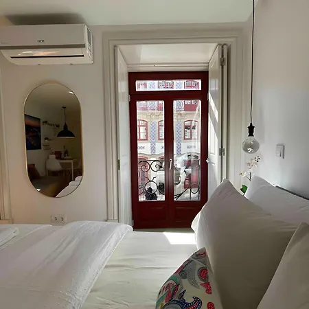 Historic Balcony Hideaway - Taipas House 60