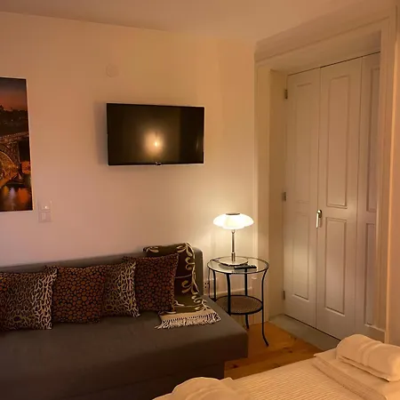 Historic Balcony Hideaway - Taipas House 60 Порту