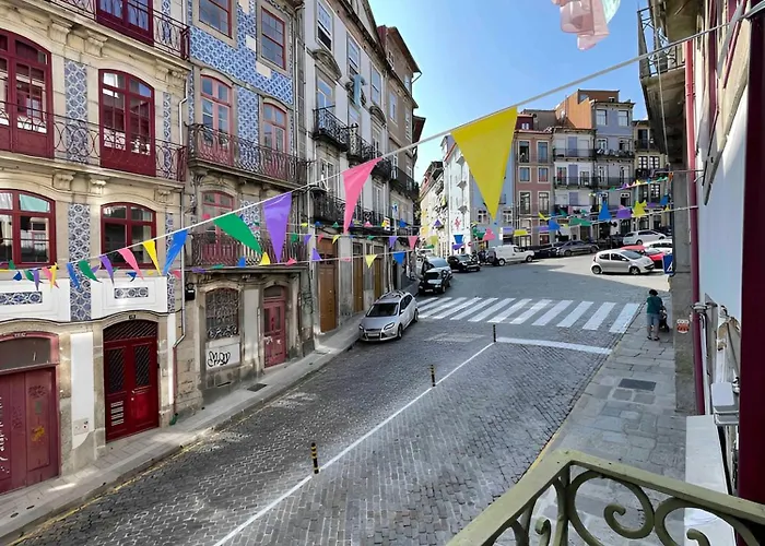 Historic Balcony Hideaway - Taipas House 60 Appartement Oporto