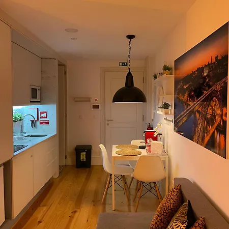 Historic Balcony Hideaway - Taipas House 60 Appartement *