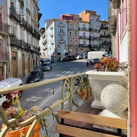 Historic Balcony Hideaway - Taipas House 60